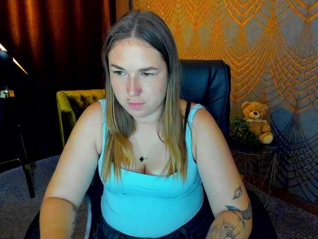 SofiiDarling live webcam show