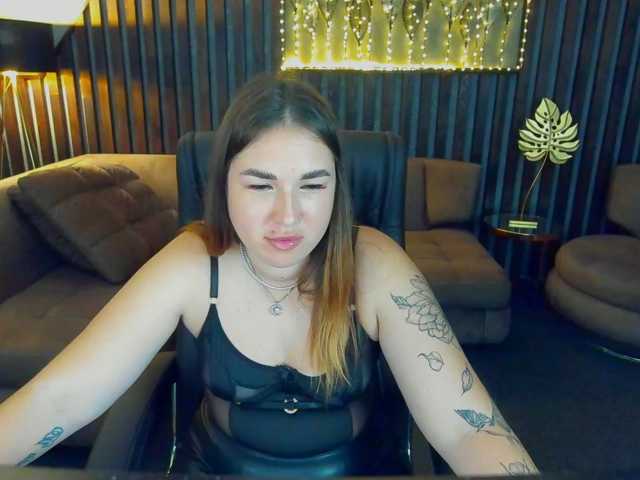 SofiiDarling live cam preview