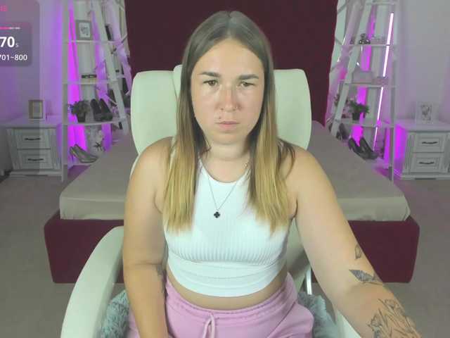 SofiiDarling live webcam show