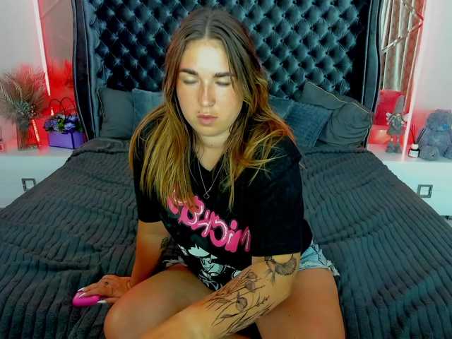 SofiiDarling live cam on BongaCams