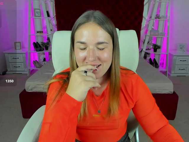 SofiiDarling live webcam show