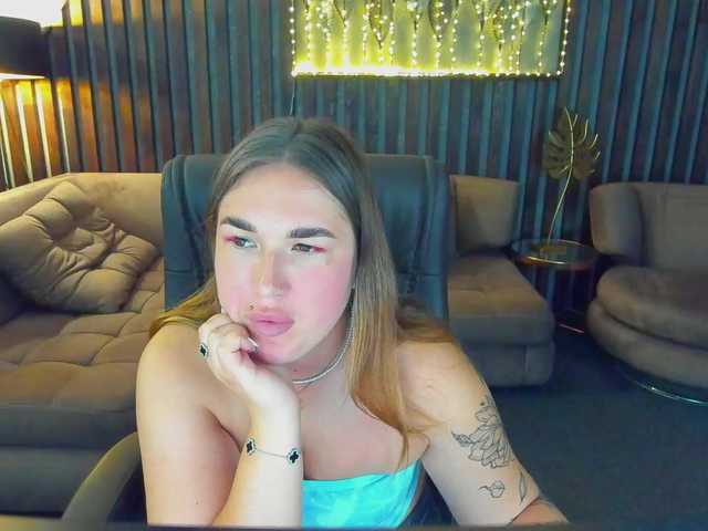 SofiiDarling live cam on BongaCams