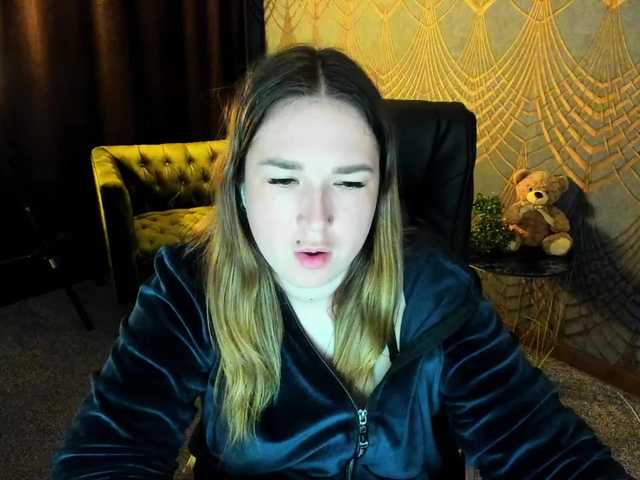 SofiiDarling's BongaCams show and profile