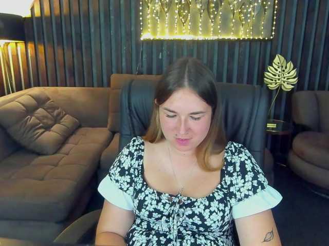 SofiiDarling live webcam show