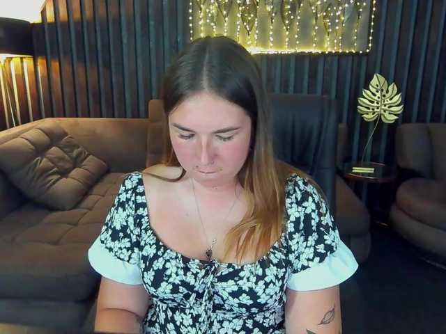 SofiiDarling live webcam show