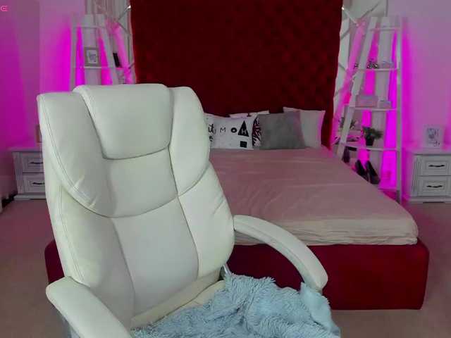 SofiiDarling live webcam show