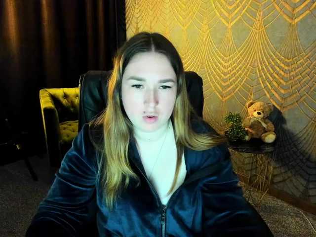 SofiiDarling's BongaCams show and profile