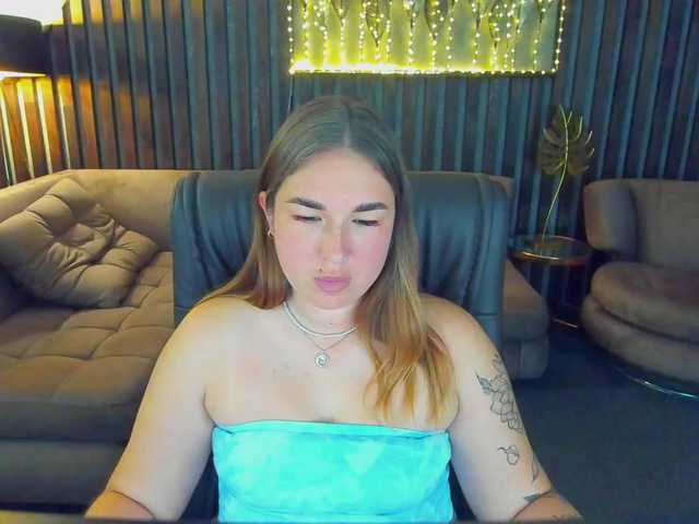SofiiDarling live cam on BongaCams