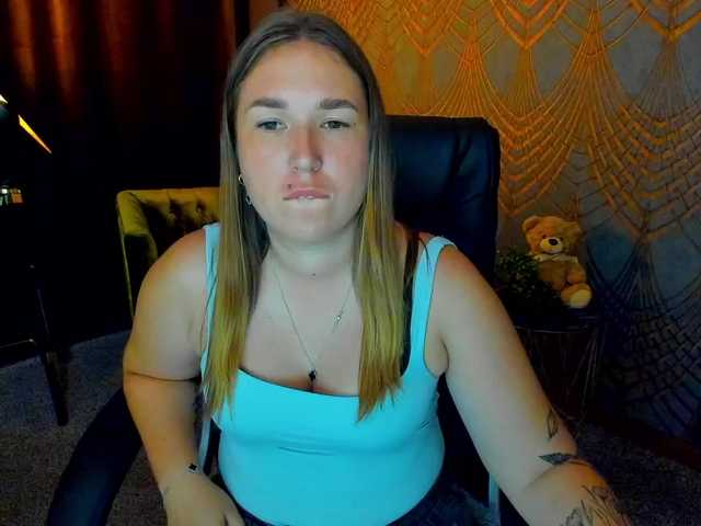 SofiiDarling live webcam show