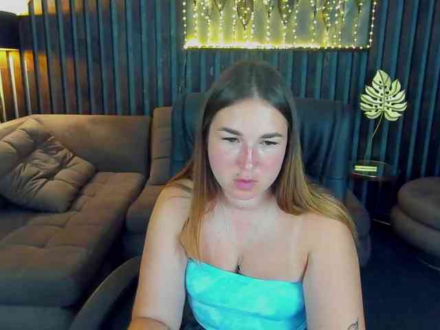 SofiiDarling Sex Cam Show