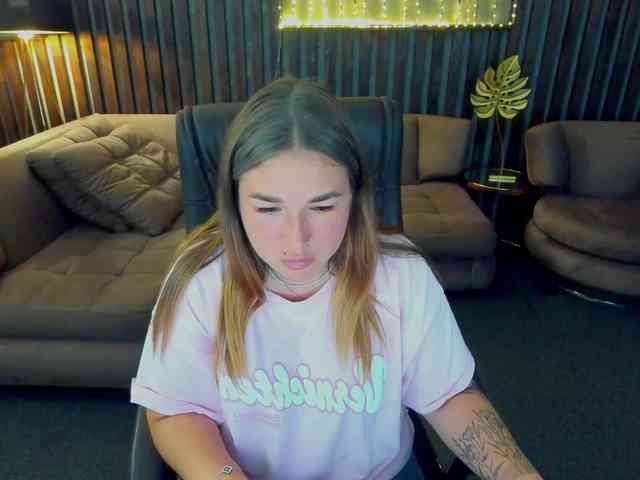 SofiiDarling webcam