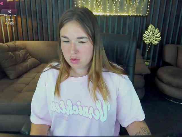 SofiiDarling webcam