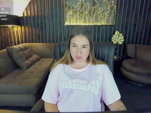 Modella: SofiiDarling