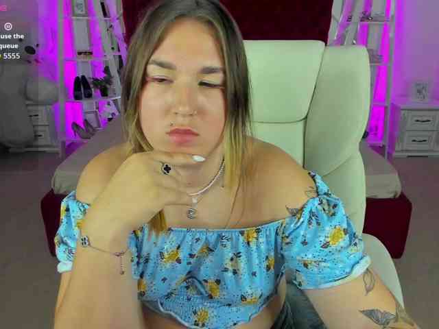 Modella: SofiiDarling