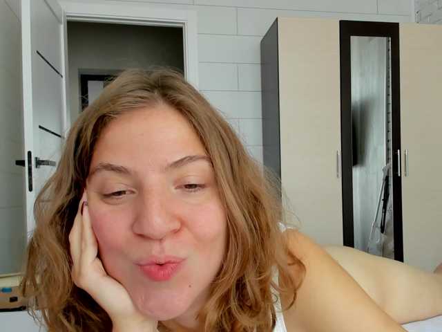 lostmoon live cam