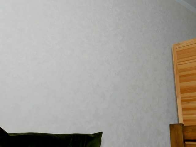 lostmoon live cam preview
