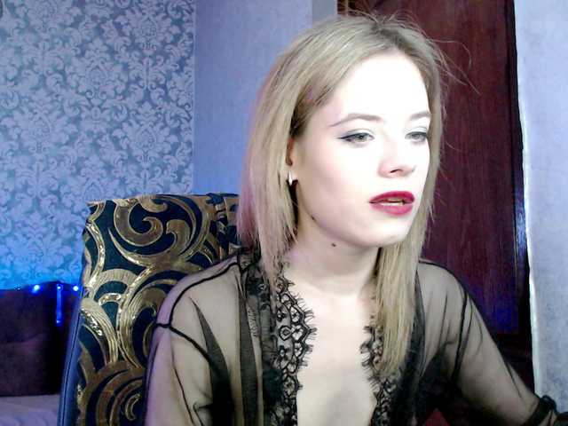 DanaXSmile Live Cam on BongaCams
