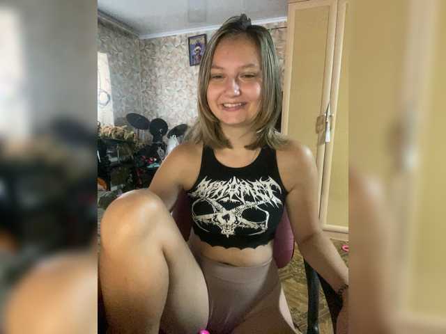 DarkGirl live webcam show