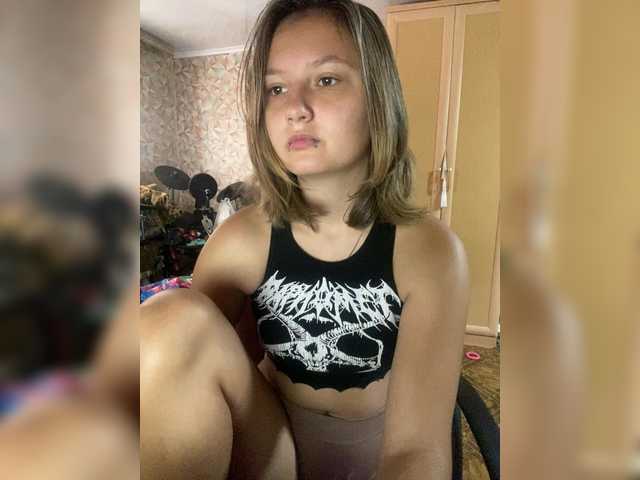 DarkGirl live webcam show