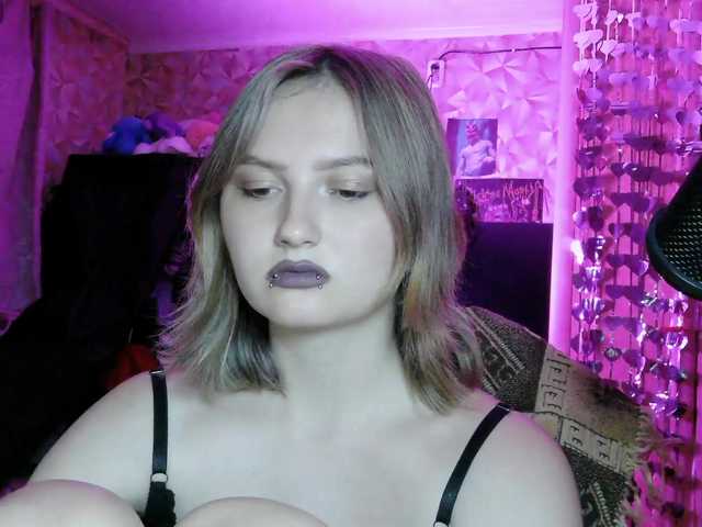 DarkGirl live cam on BongaCams