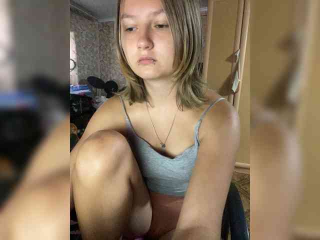 DarkGirl webcam