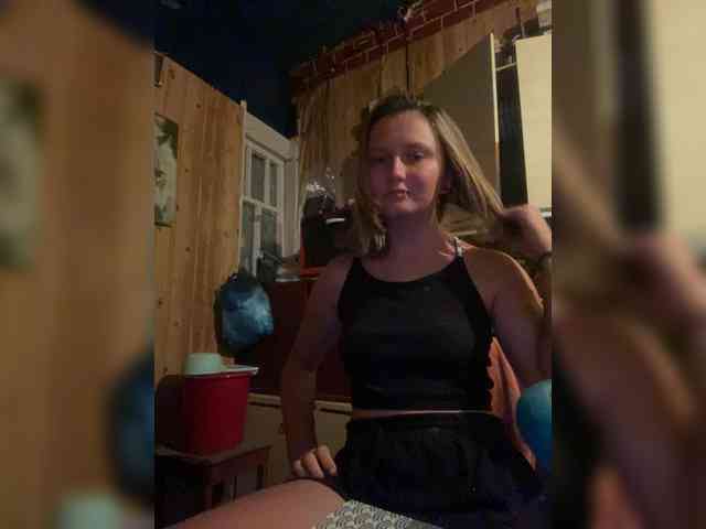 DarkGirl webcam