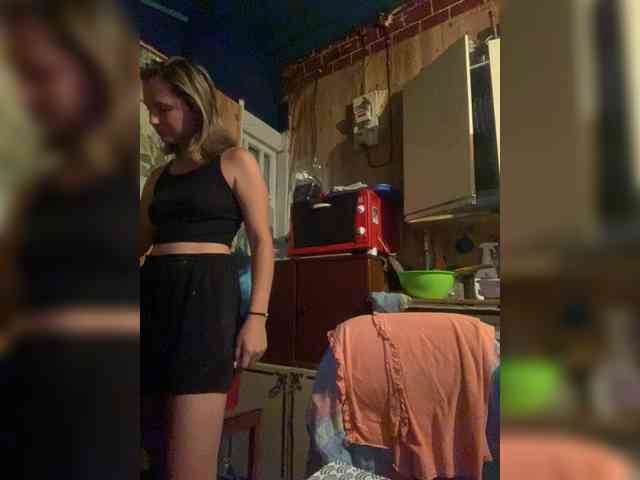 DarkGirl webcam