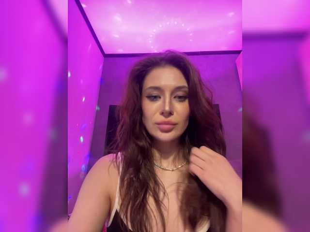 Azilanomi's BongaCams show and profile