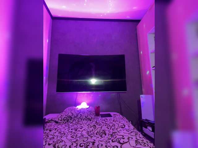 Azilanomi's BongaCams show and profile