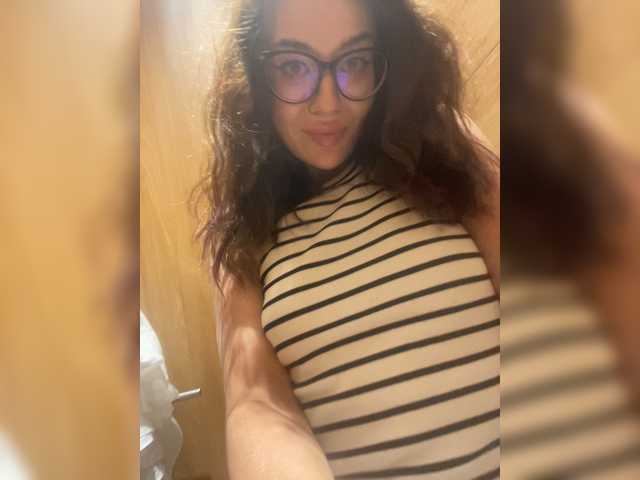 Azilanomi live webcam show