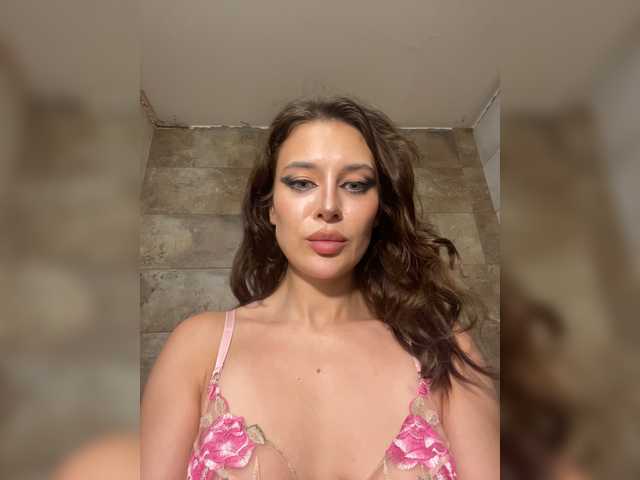 Azilanomi live cam on BongaCams