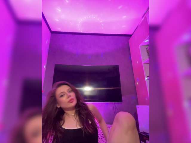 Azilanomi's BongaCams profile