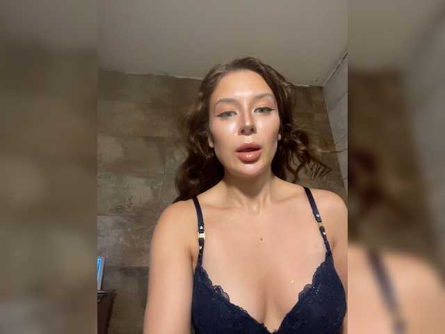 Azilanomi live webcam show