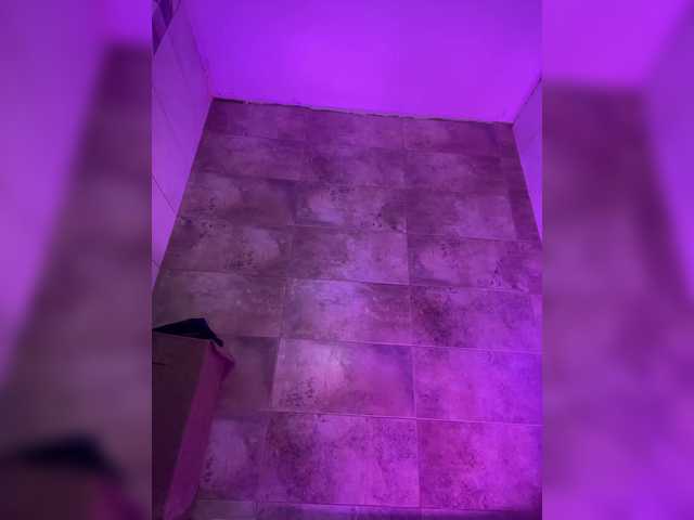 Azilanomi's BongaCams show and profile