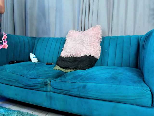 Evil-Giirls live cam on BongaCams