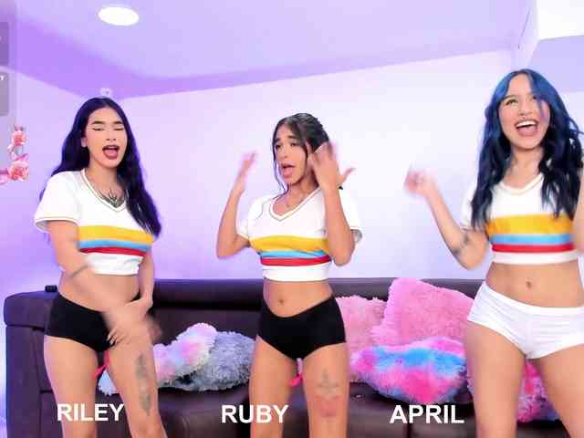 Evil-Giirls Live Webcam on BongaCams