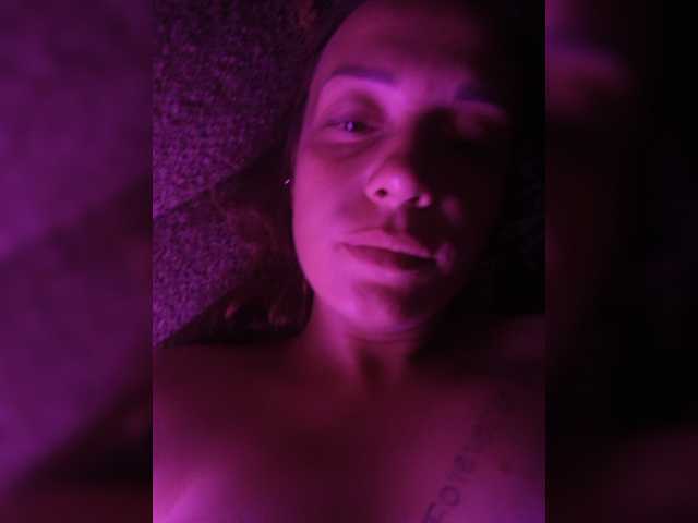 Nadezdaa live webcam show