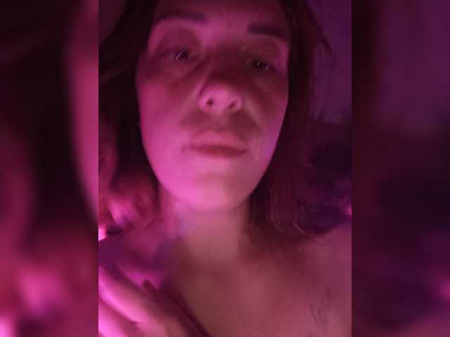 Nadezdaa live cam on BongaCams