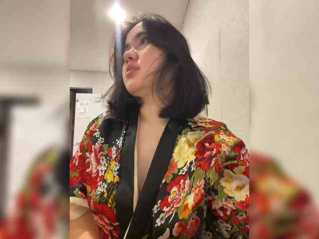 Nosikk's cam show statistics and live stream