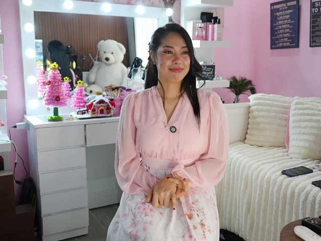 urFilipinaGirl live cam preview