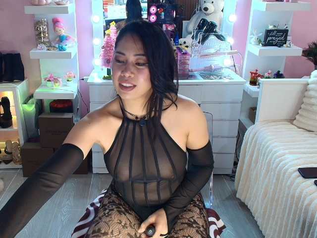 urFilipinaGirl live cam preview