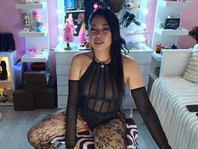 urFilipinaGirl live cam preview