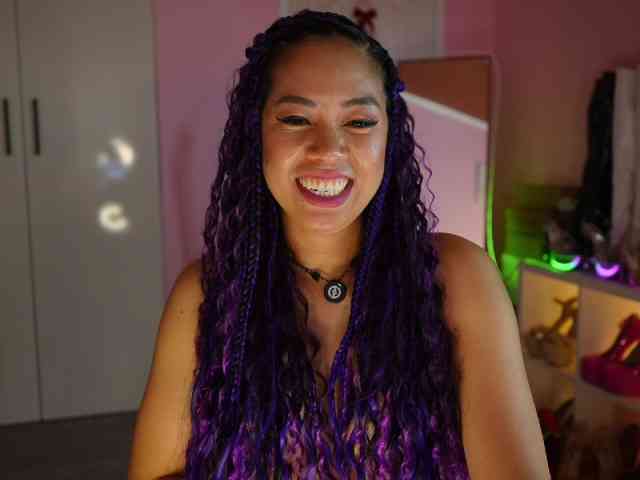 urFilipinaGirl webcam