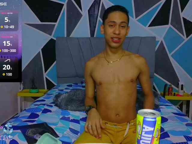 foxhott Live Webcam on BongaCams
