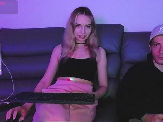 Almondmilka live cam on BongaCams
