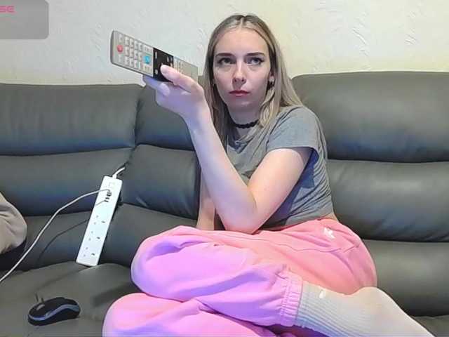 Live трансляция Almondmilka - slutnetki.online