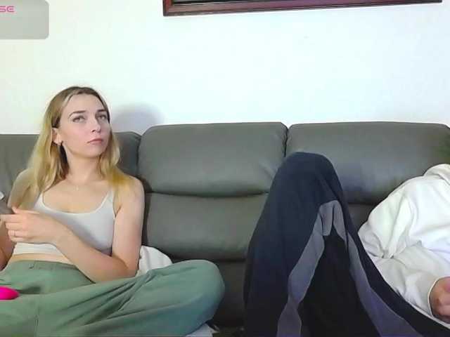 Almondmilka live cam on BongaCams