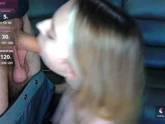 Almondmilka live webcam show