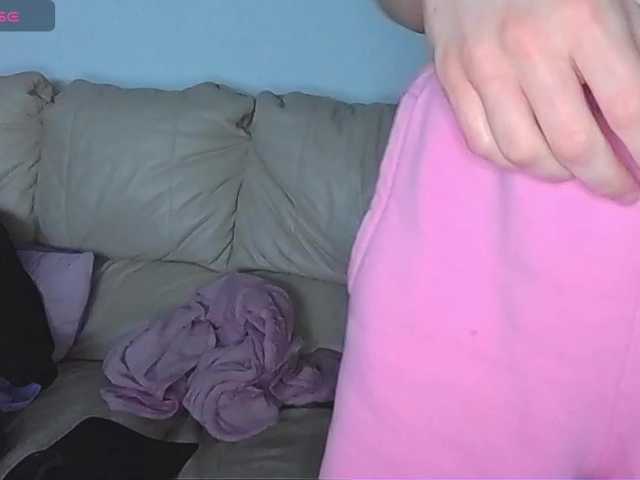 Almondmilka live cam on BongaCams