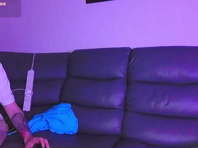 Almondmilka live cam on BongaCams